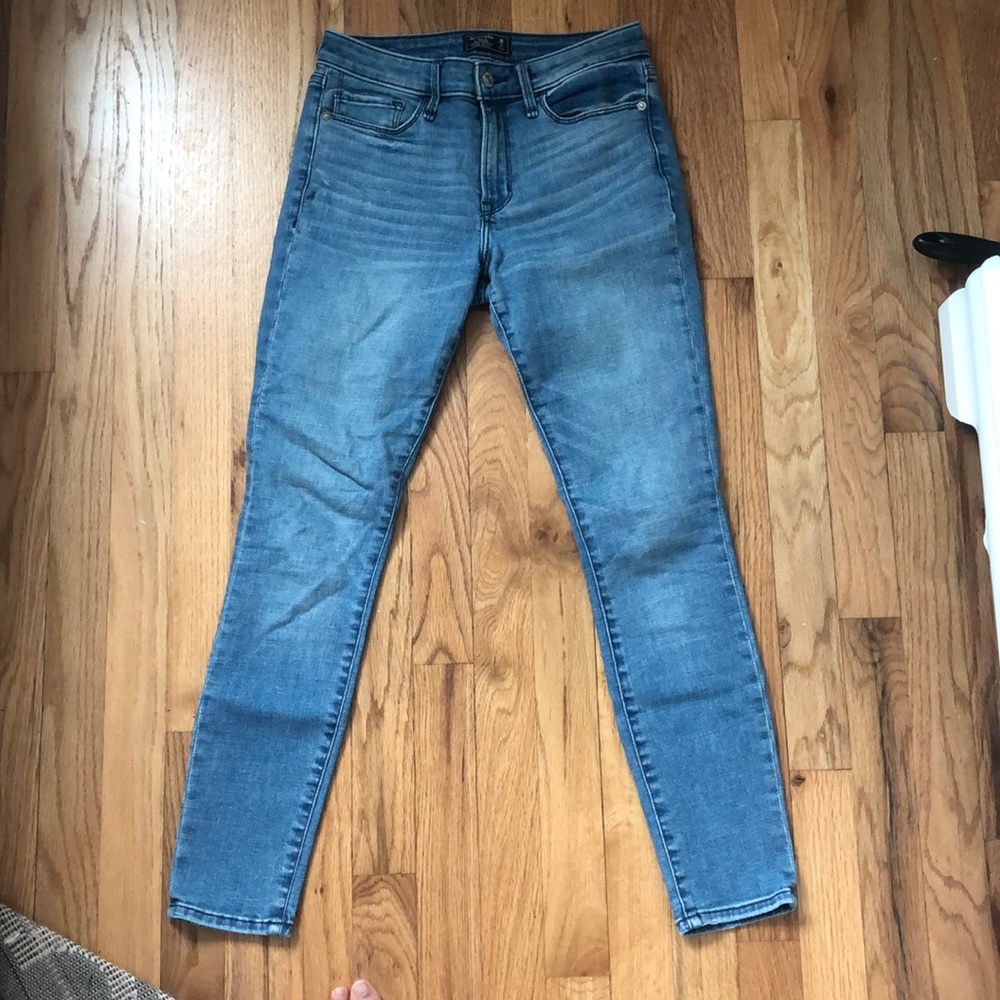 A & F Harper Low Rise Super Skinny Jeans